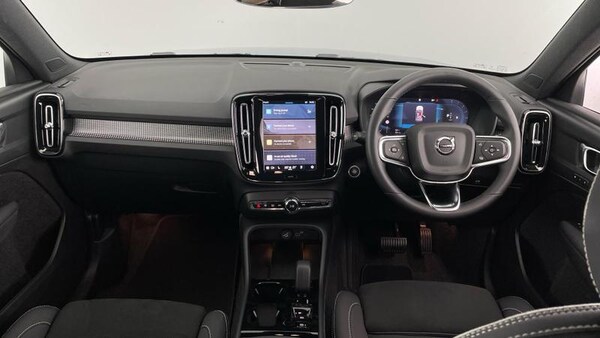 Used Volvo XC40 2024 for sale - 75543429: Photo 8