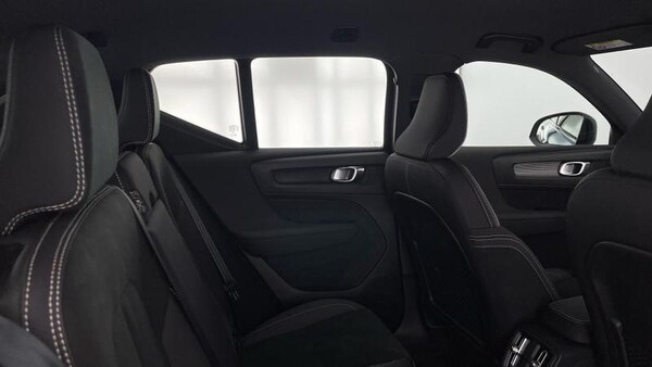 Used Volvo XC40 2024 for sale - 75543429: Photo 9