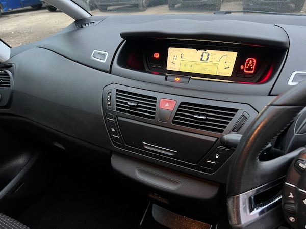 Used Citroen C4 Grand Picasso 2011 for sale - 76262887: Photo 17
