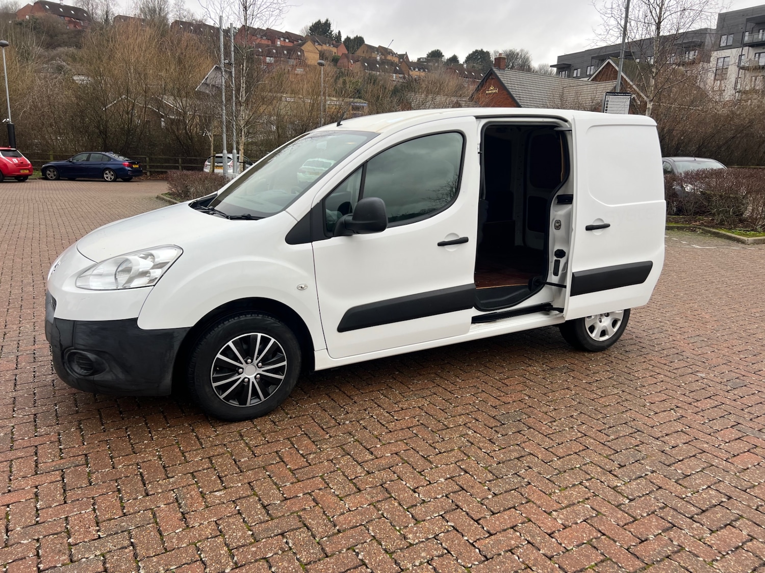 Used Peugeot Partner 2013 for sale - 77170744: Photo 5