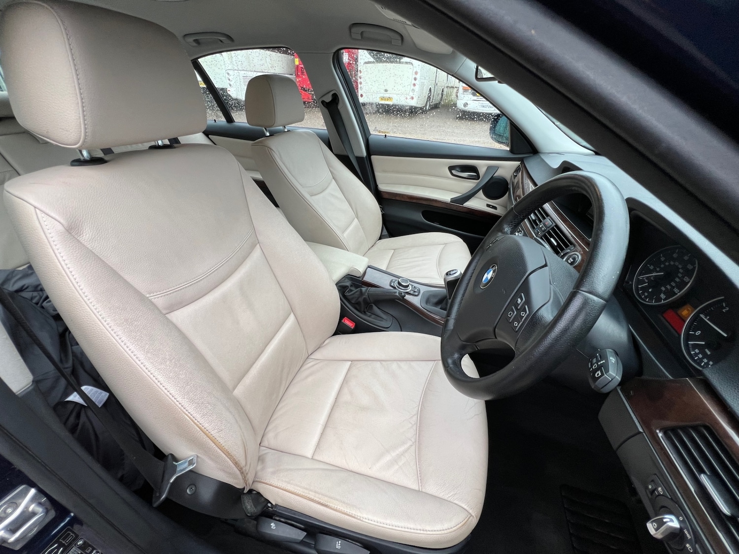 Used BMW 3 Series 2010 for sale - 77483337: Photo 12