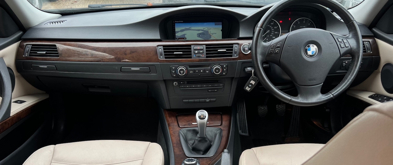 Used BMW 3 Series 2010 for sale - 77483337: Photo 18