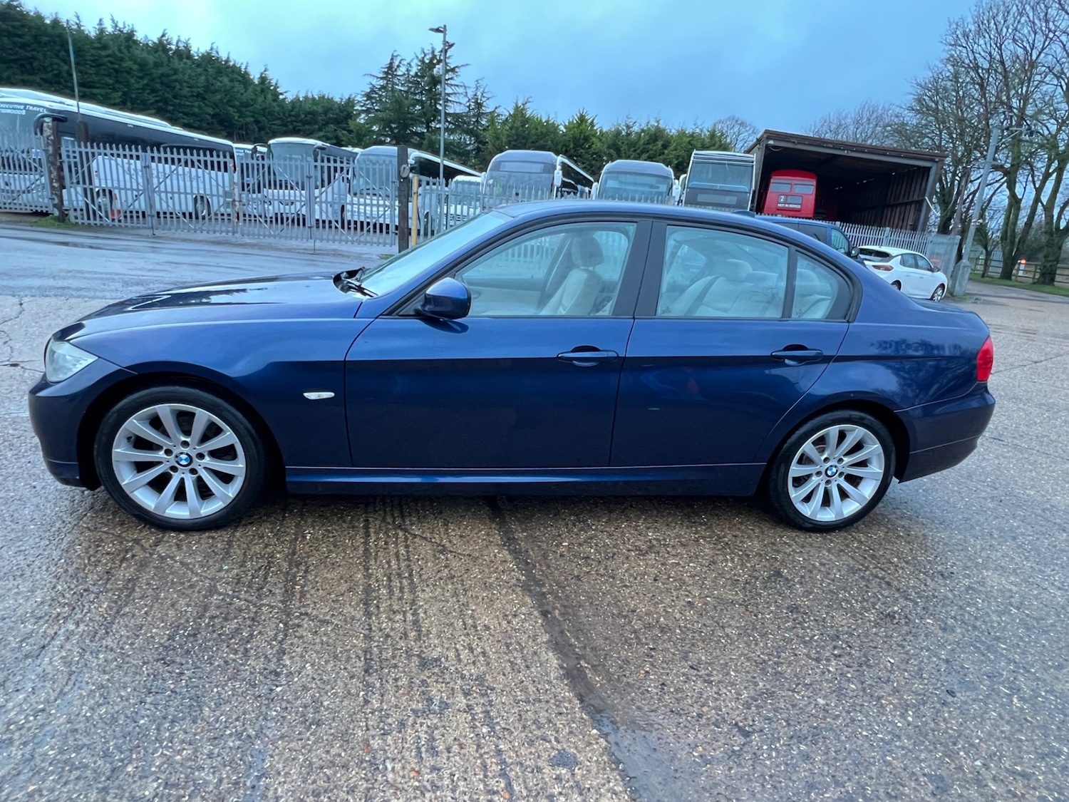 Used BMW 3 Series 2010 for sale - 77483337: Photo 8