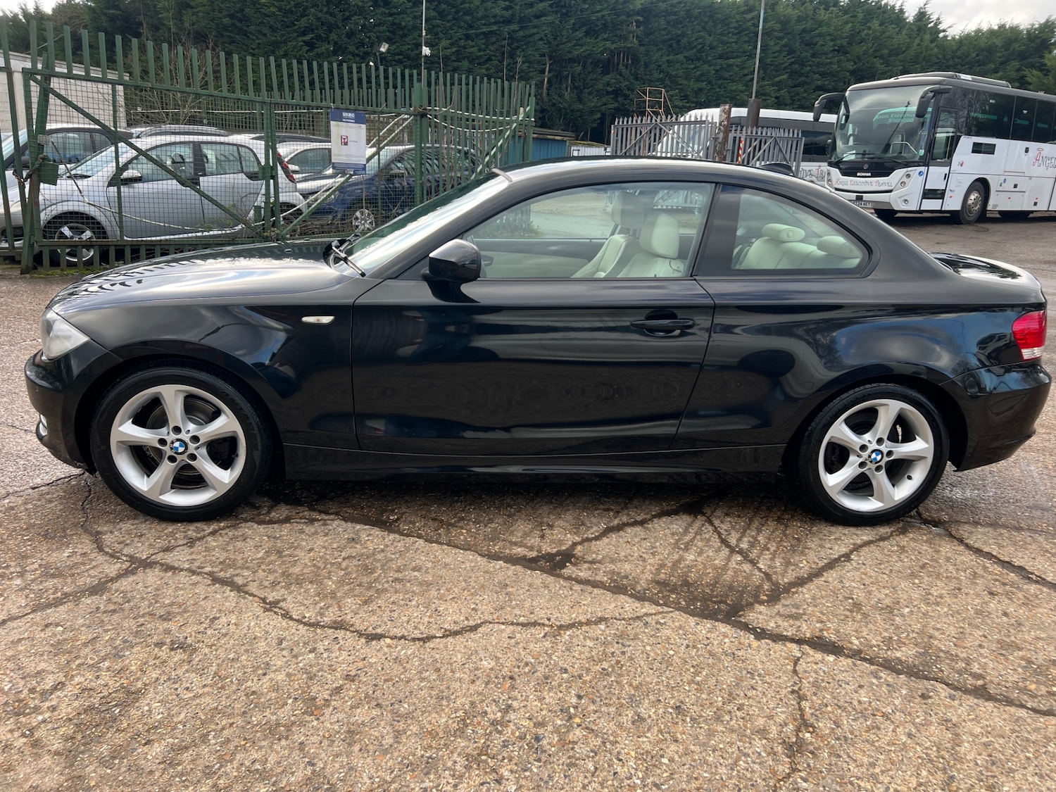 Used BMW 1 Series 2010 for sale - 77466063: Photo 4