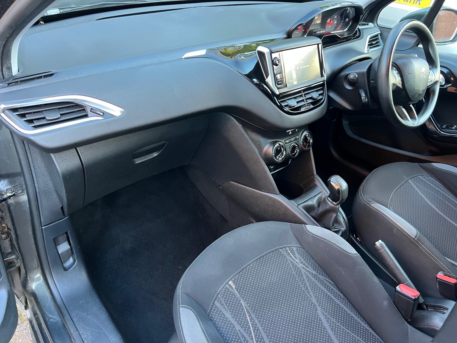 Used Peugeot 208 2013 for sale - 76907768: Photo 16