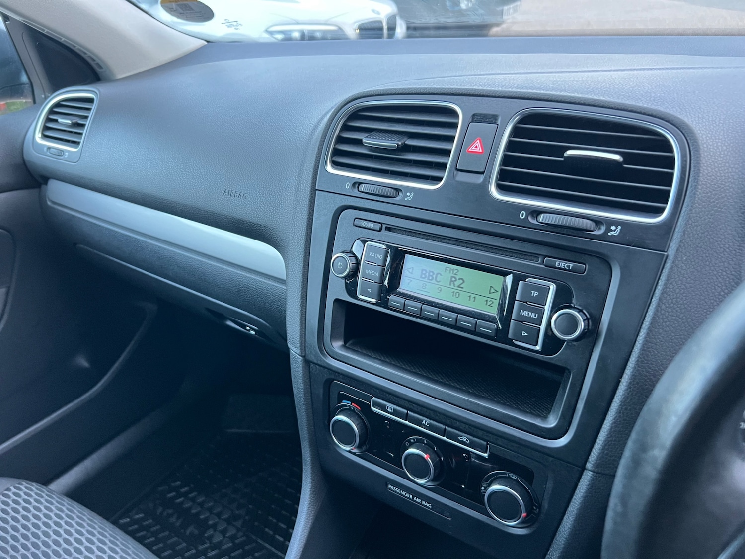 Used Volkswagen Golf 2011 for sale - 76369509: Photo 10