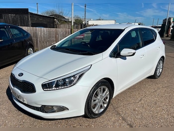 Used Kia Ceed 2015 for sale - 78358743: Photo