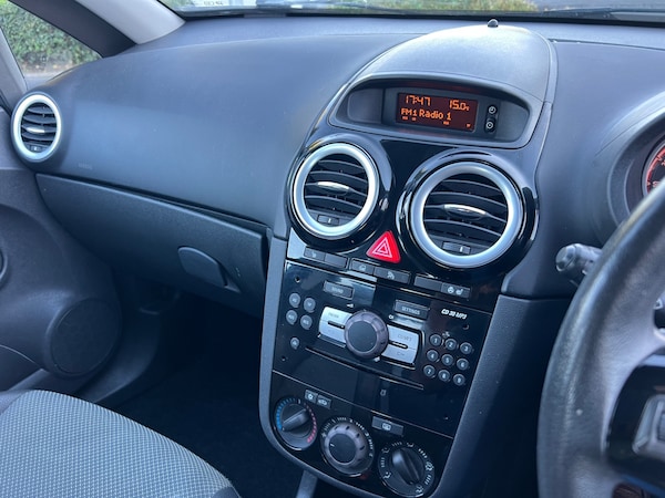 Used Vauxhall Corsa 2010 for sale - 76236457: Photo 17