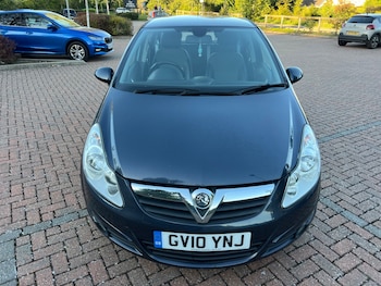 Used Vauxhall Corsa 2010 for sale - 76236457: Photo 2