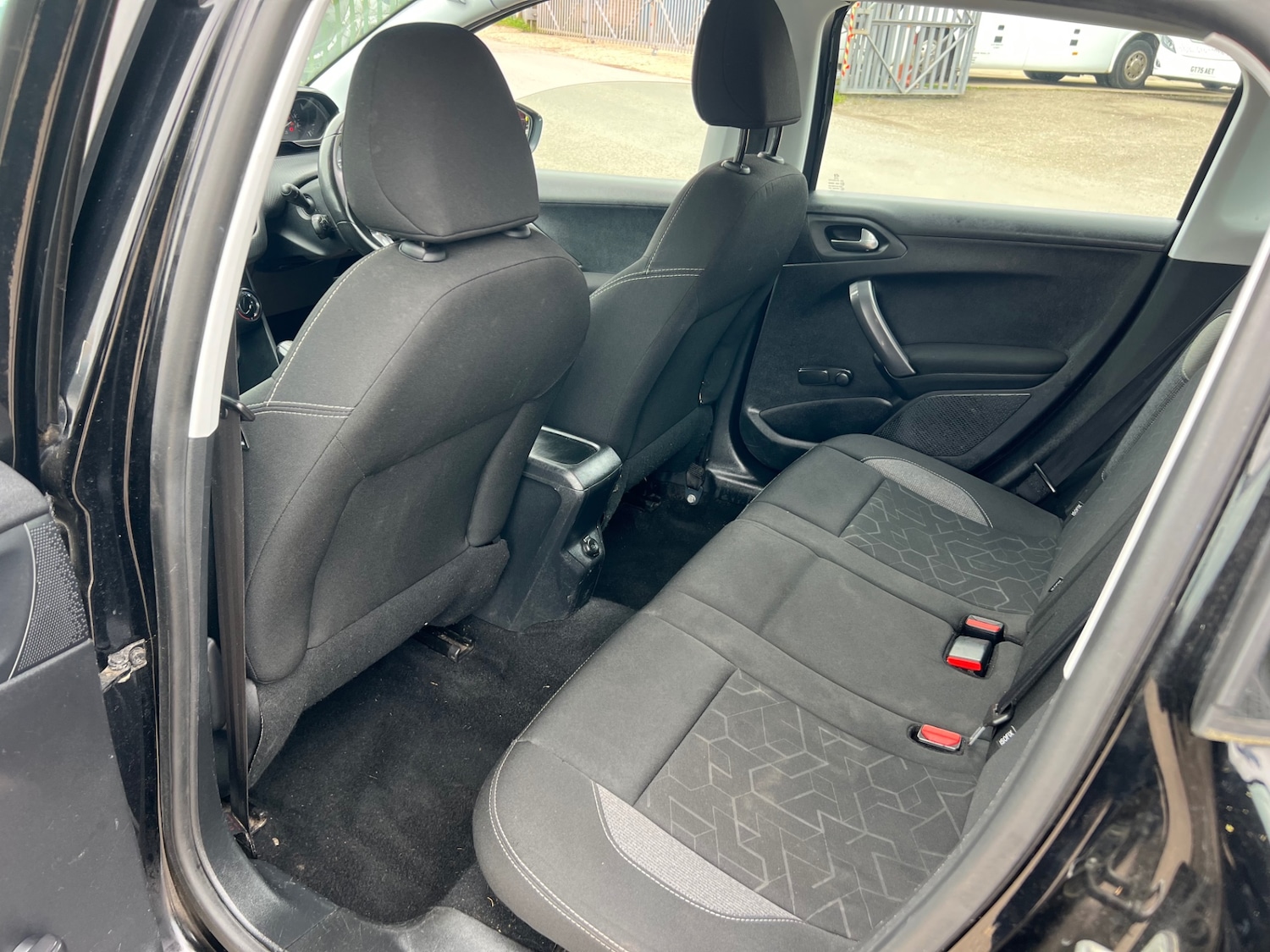 Used Peugeot 2008 2016 for sale - 78183476: Photo 15