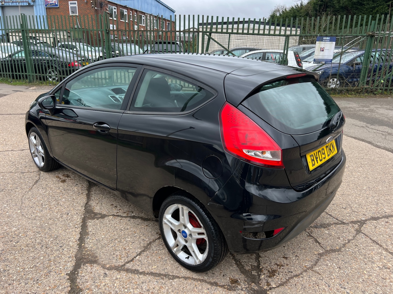 Used Ford Fiesta 2009 for sale - 77950744: Photo 6