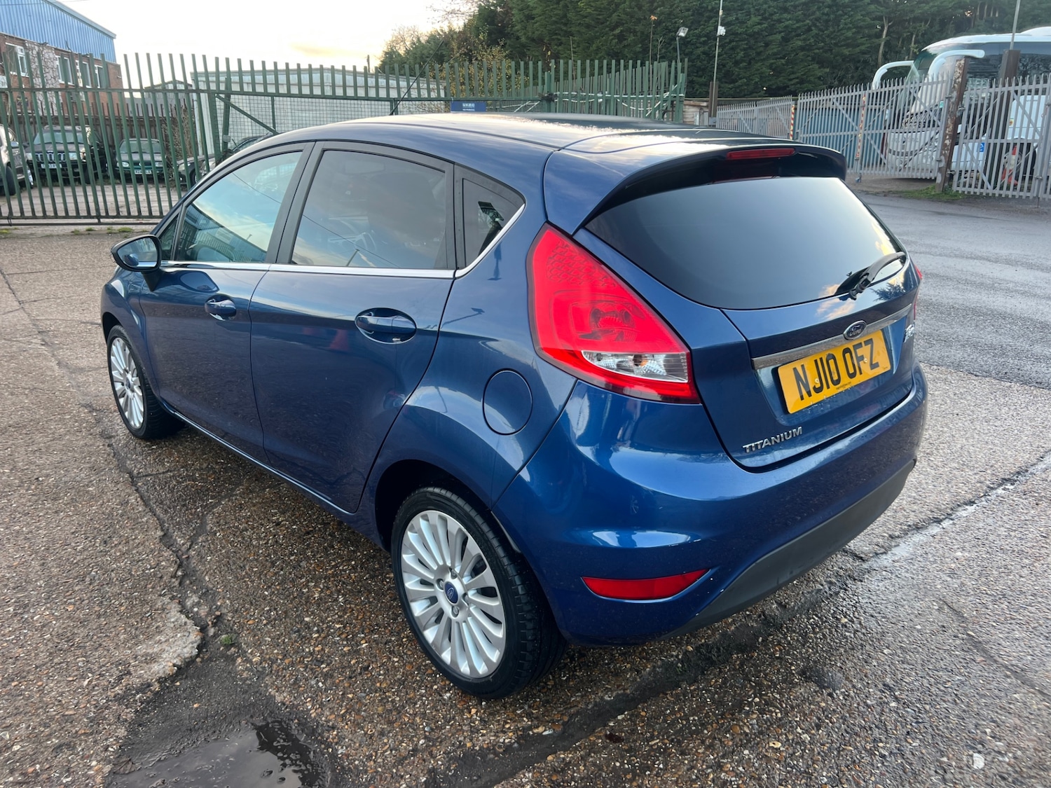 Used Ford Fiesta 2010 for sale - 76750186: Photo 7