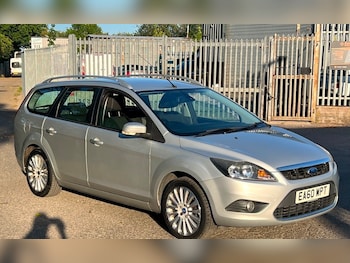 Used Ford Focus 2010 for sale - 79197910: Photo