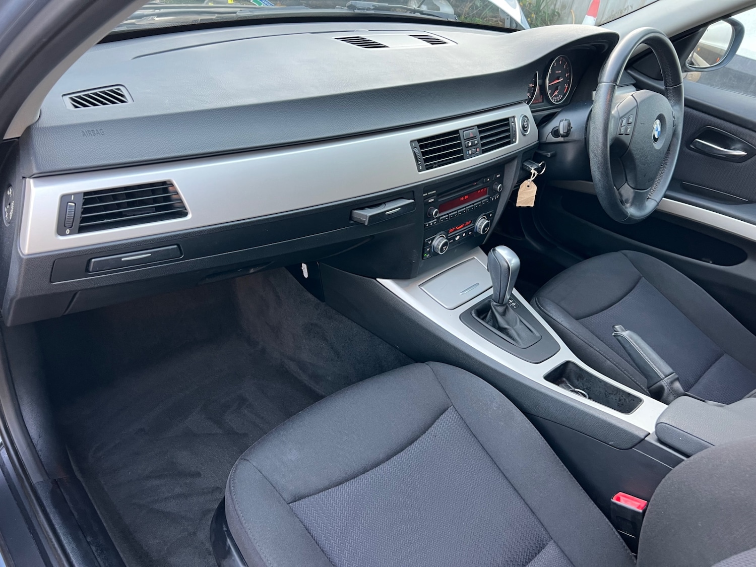 Used BMW 3 Series 2010 for sale - 76935498: Photo 13