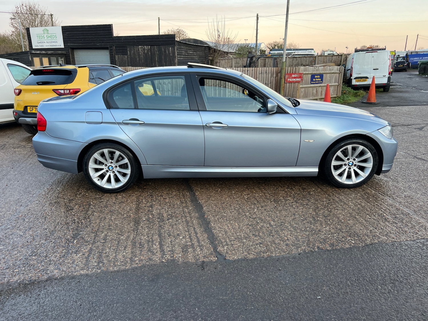 Used BMW 3 Series 2010 for sale - 76935498: Photo 8