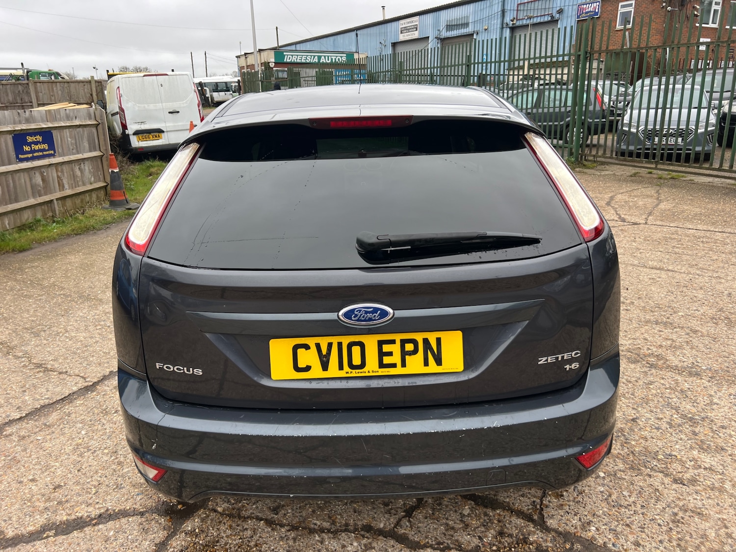 Used Ford Focus 2010 for sale - 77630017: Photo 11