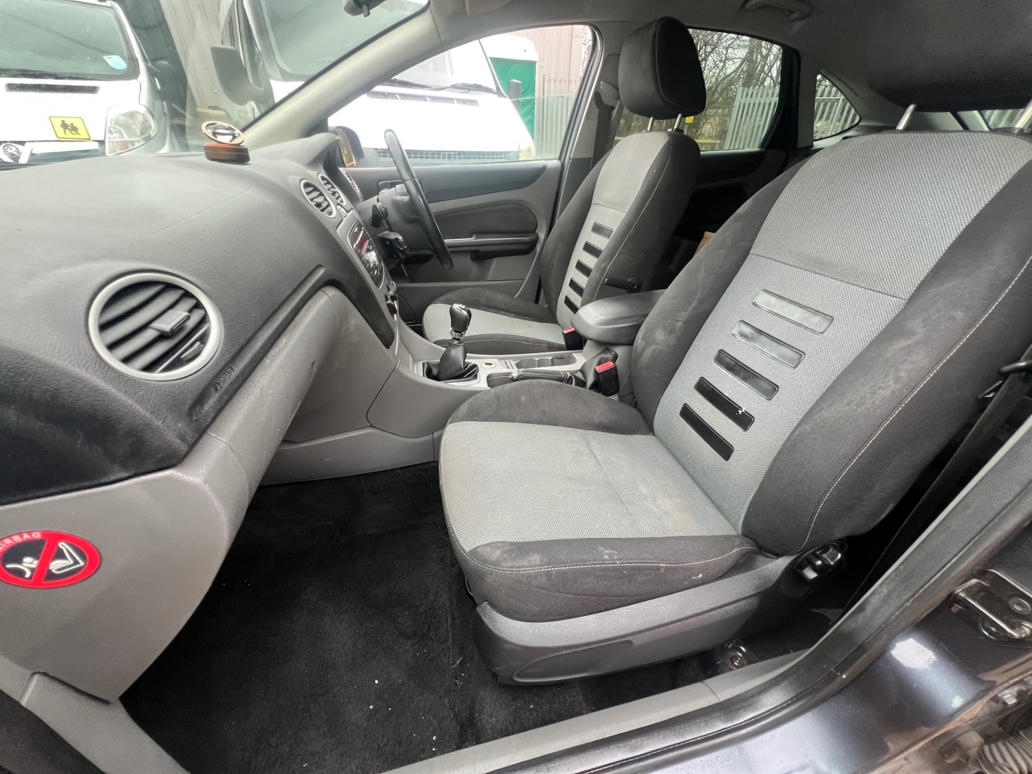 Used Ford Focus 2010 for sale - 77630017: Photo 8