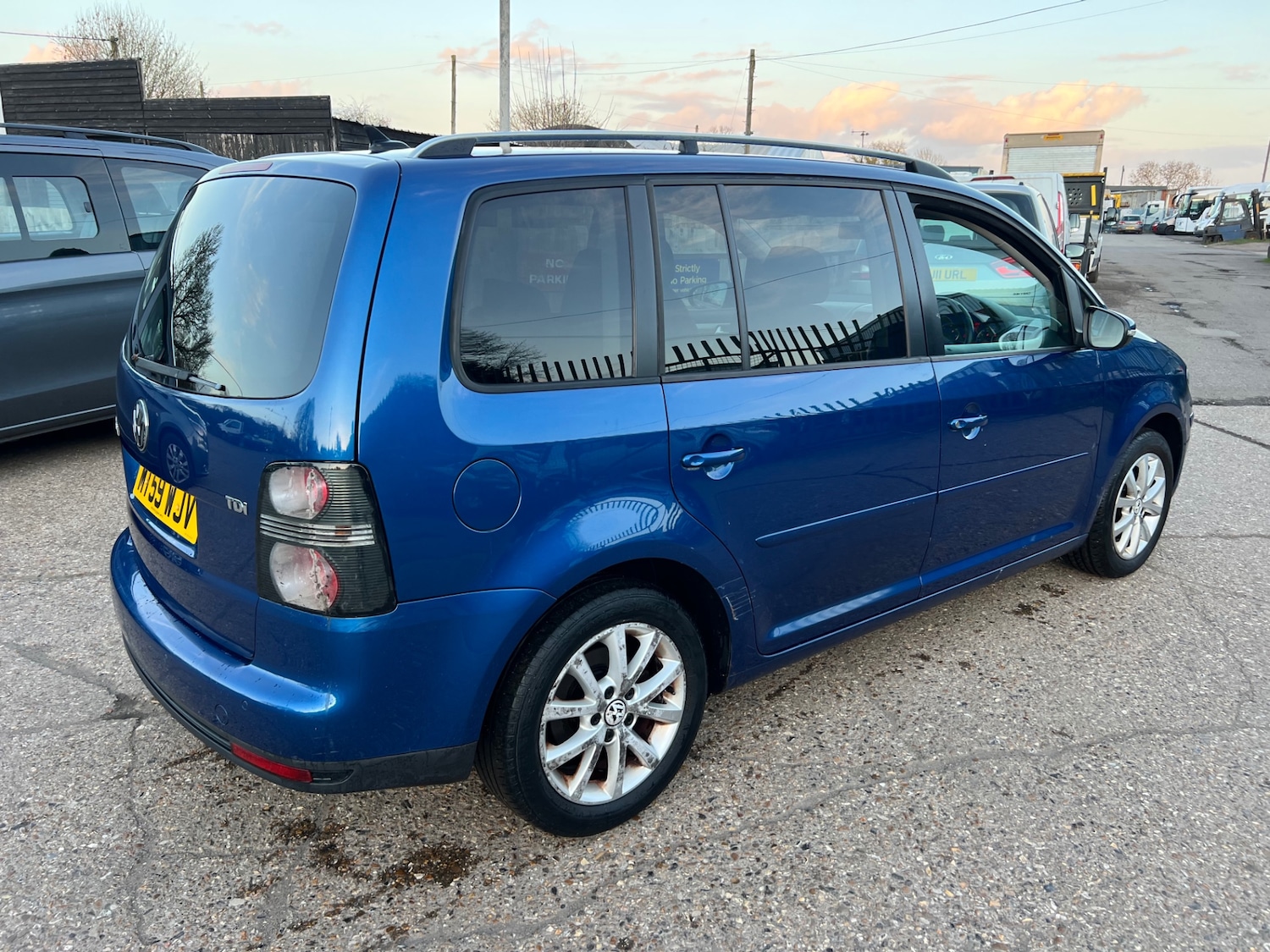 Used Volkswagen Touran 2010 for sale - 77836681: Photo 9