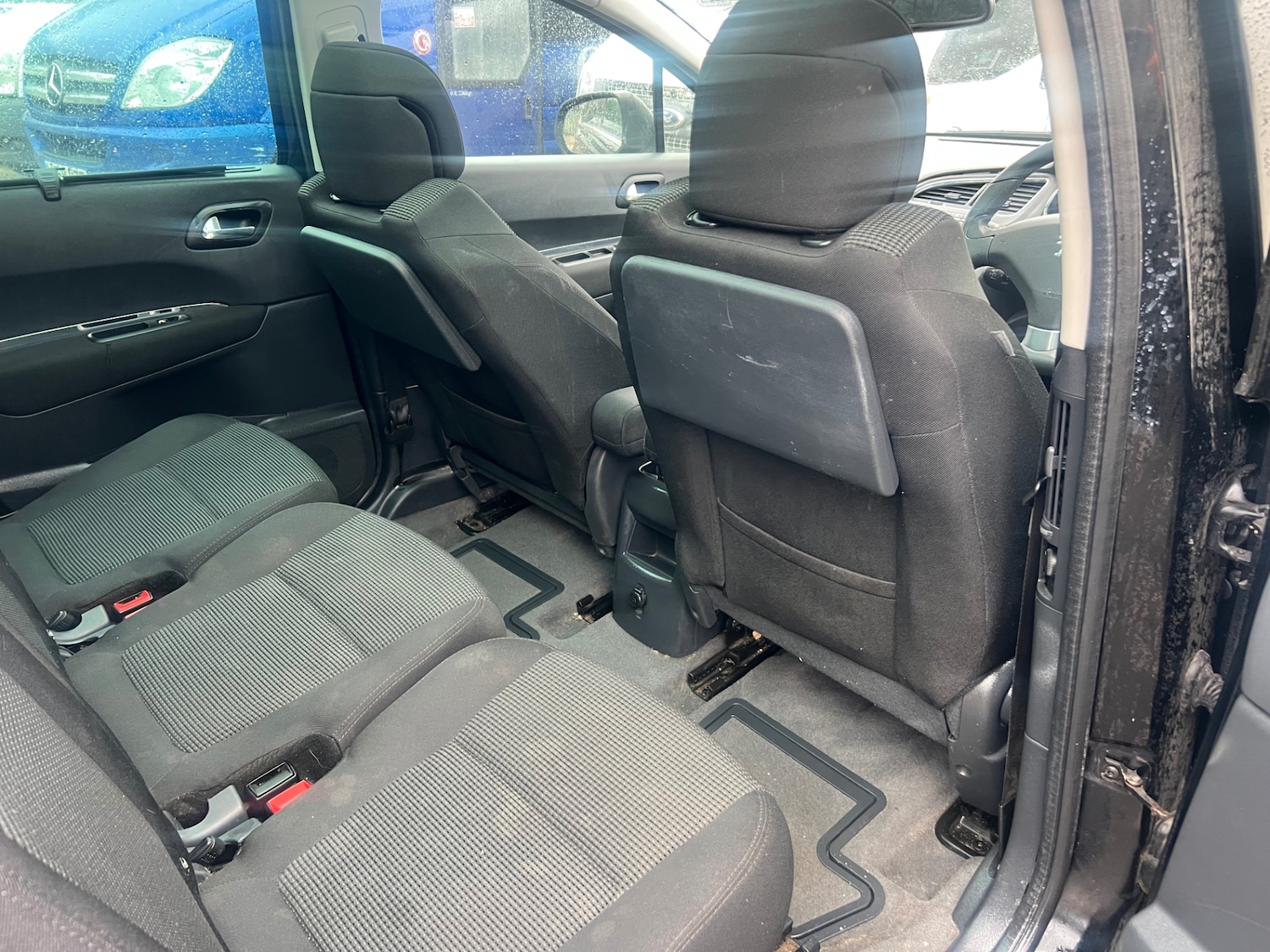 Used Peugeot 5008 2011 for sale - 77289367: Photo 16