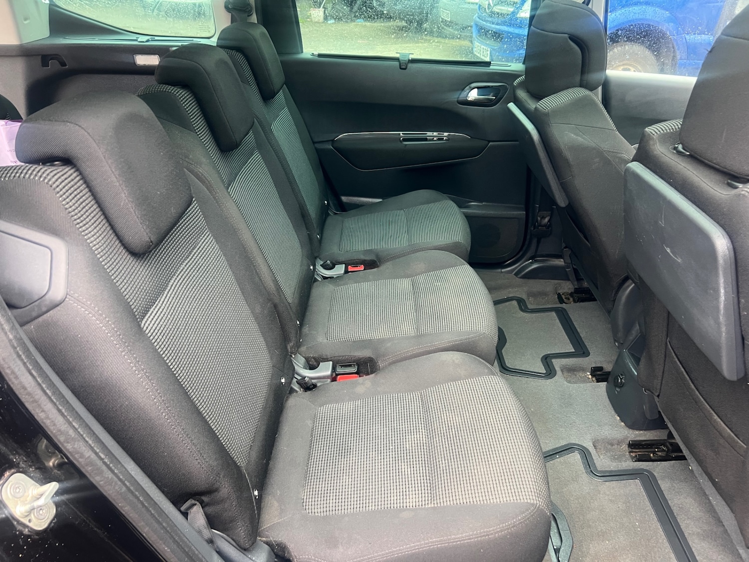 Used Peugeot 5008 2011 for sale - 77289367: Photo 17