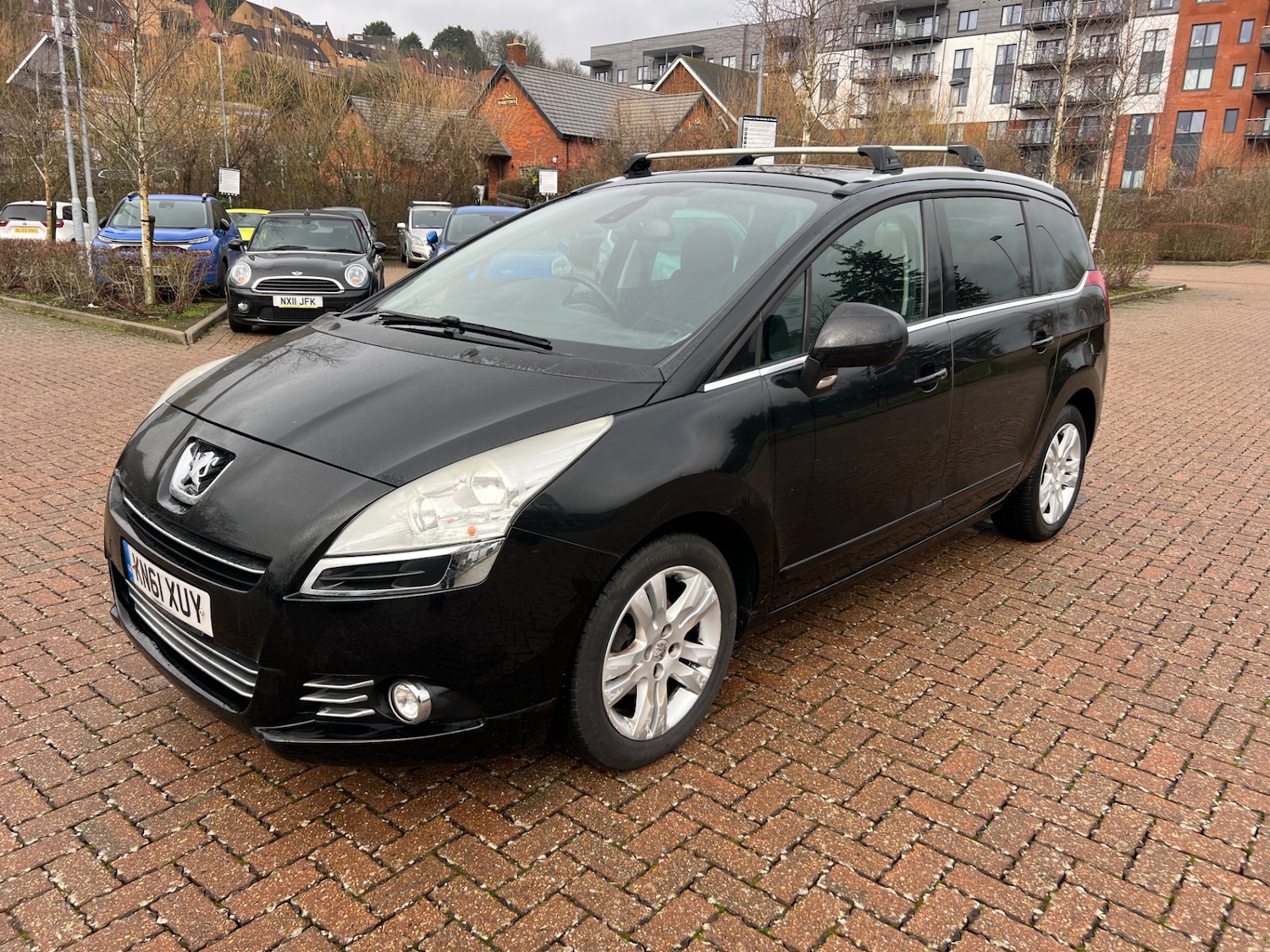 Used Peugeot 5008 2011 for sale - 77289367: Photo 3