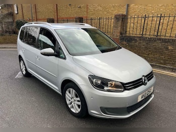 Used Volkswagen Touran 2011 for sale - 75701150: Photo