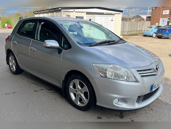 Toyota Auris feature image