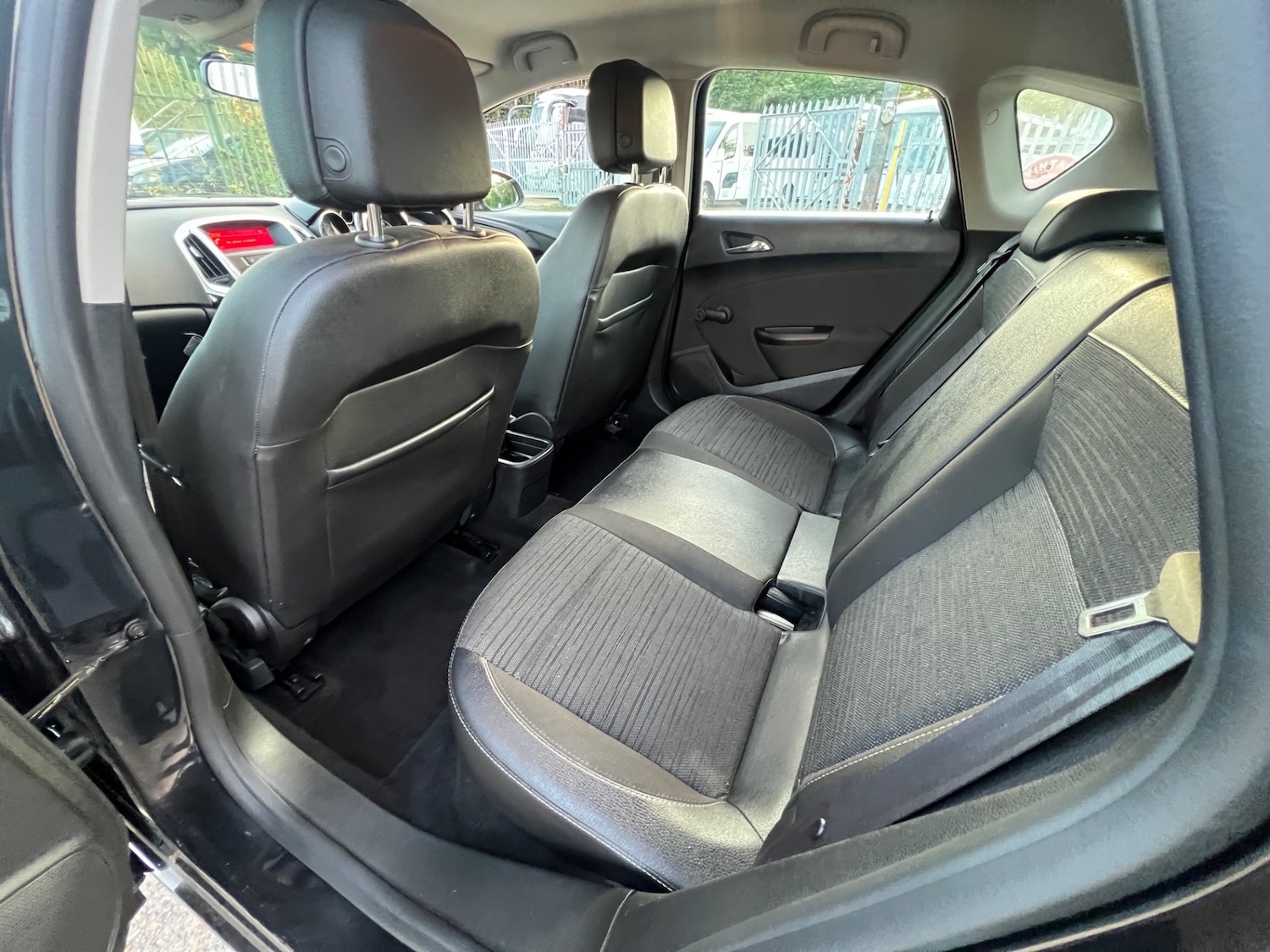 Used Vauxhall Astra 2015 for sale - 76134647: Photo 15