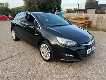 Vauxhall - Astra