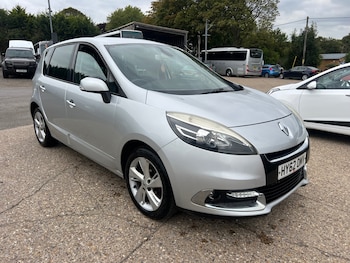 Used Renault Scenic 2012 for sale - 76093838: Photo