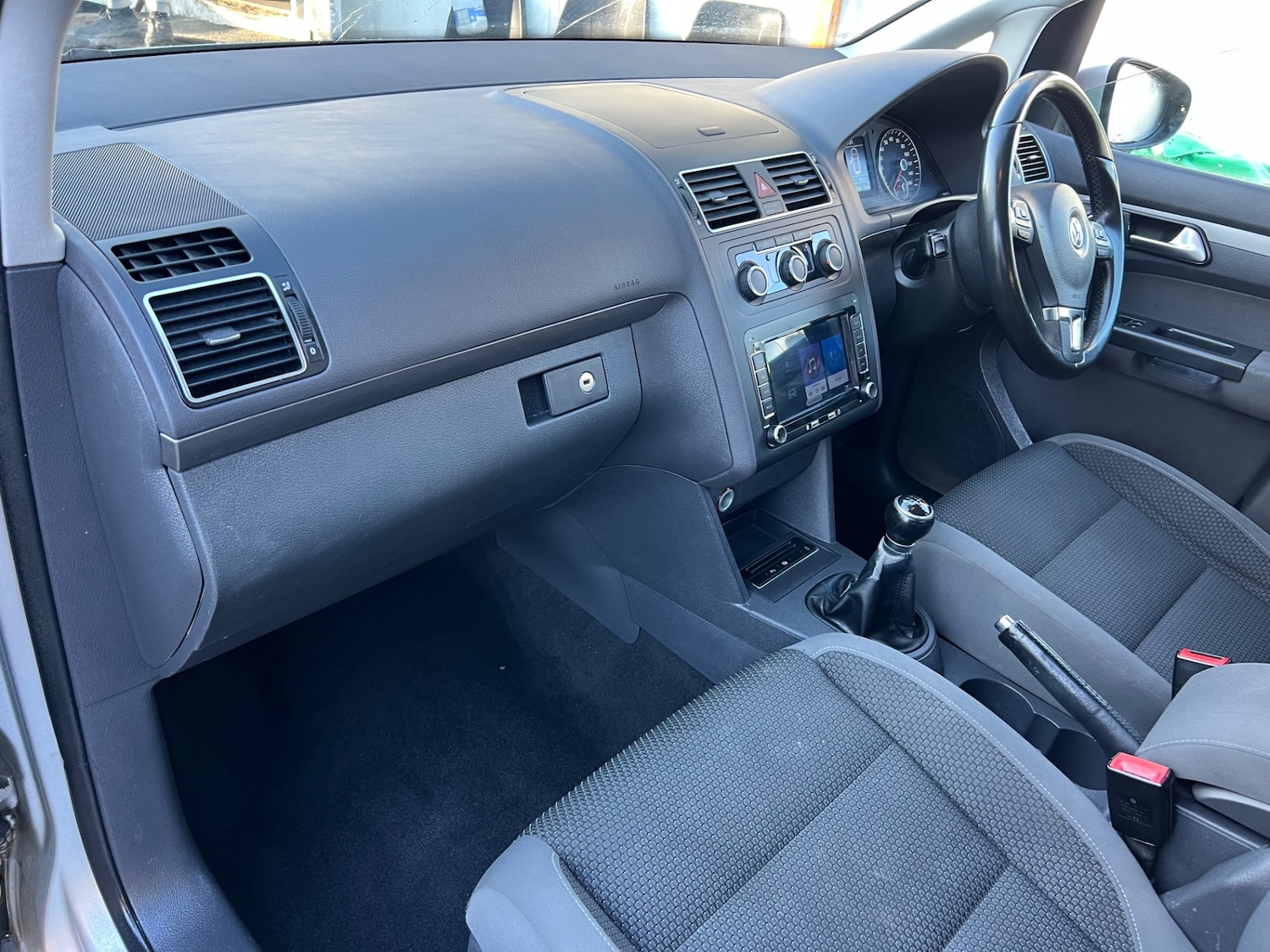 Used Volkswagen Touran 2011 for sale - 76951521: Photo 17