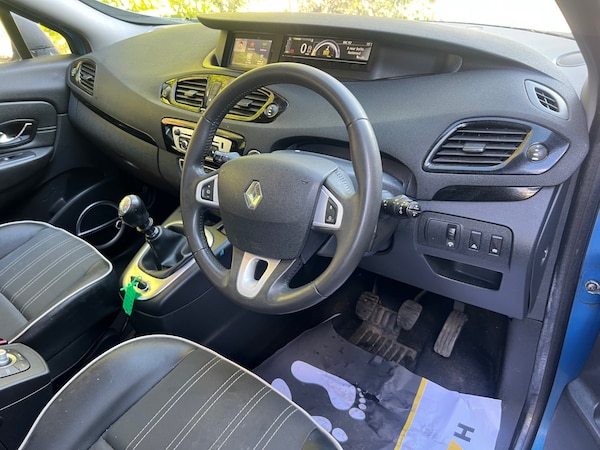 Used Renault Grand Scenic 2012 for sale - 76120473: Photo 14