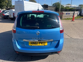 Used Renault Grand Scenic 2012 for sale - 76120473: Photo 4