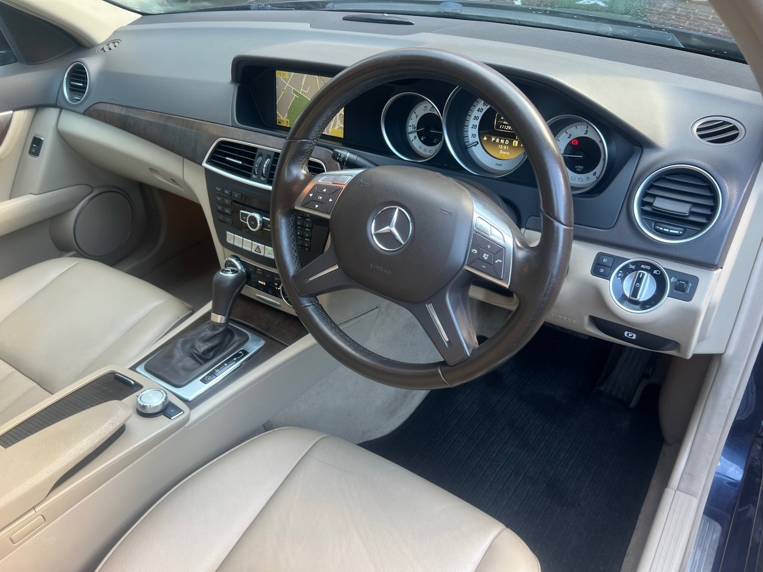 Used Mercedes-Benz C Class 2011 for sale - 76904428: Photo 16