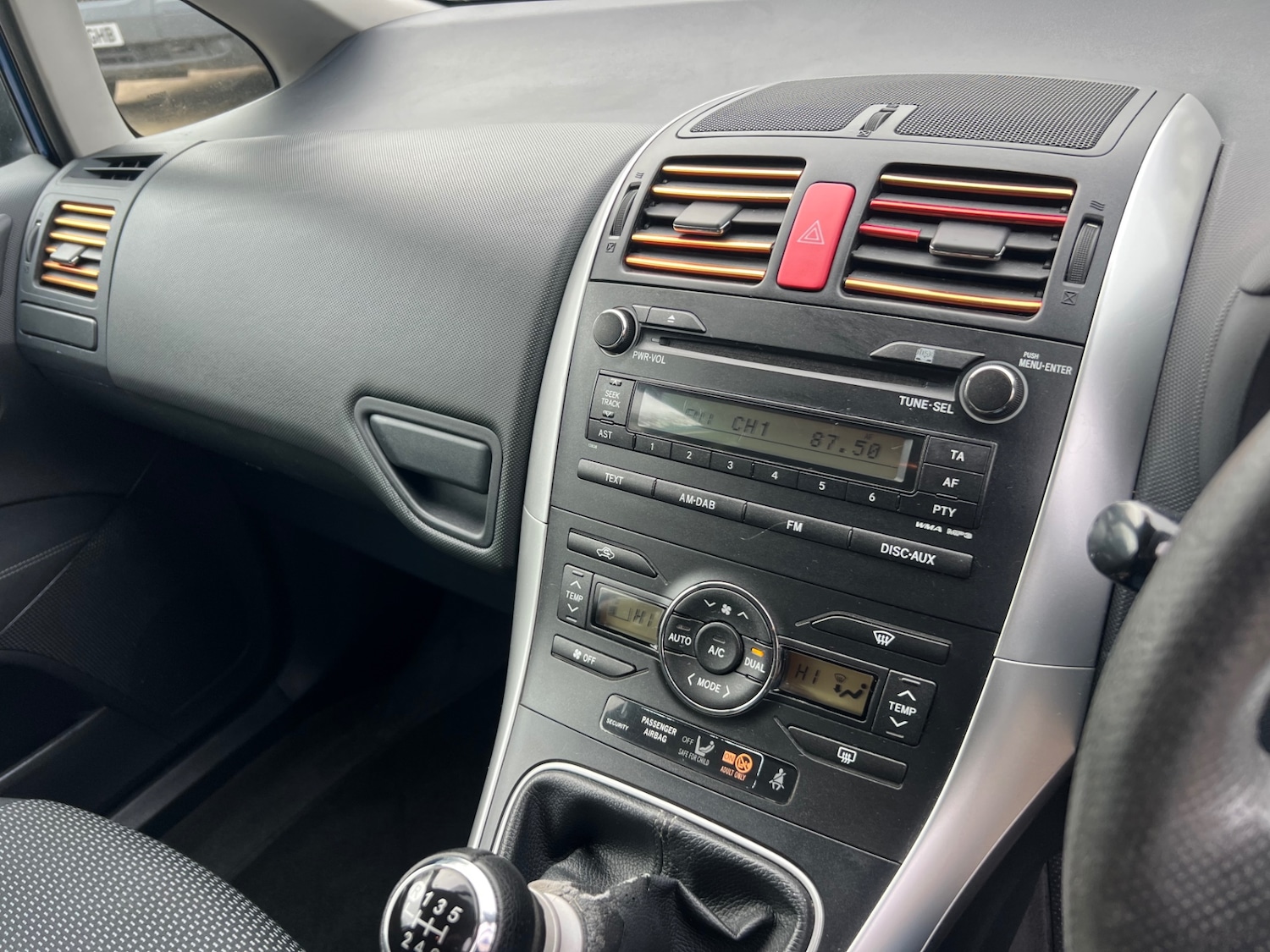 Used Toyota Auris 2010 for sale - 77703247: Photo 9