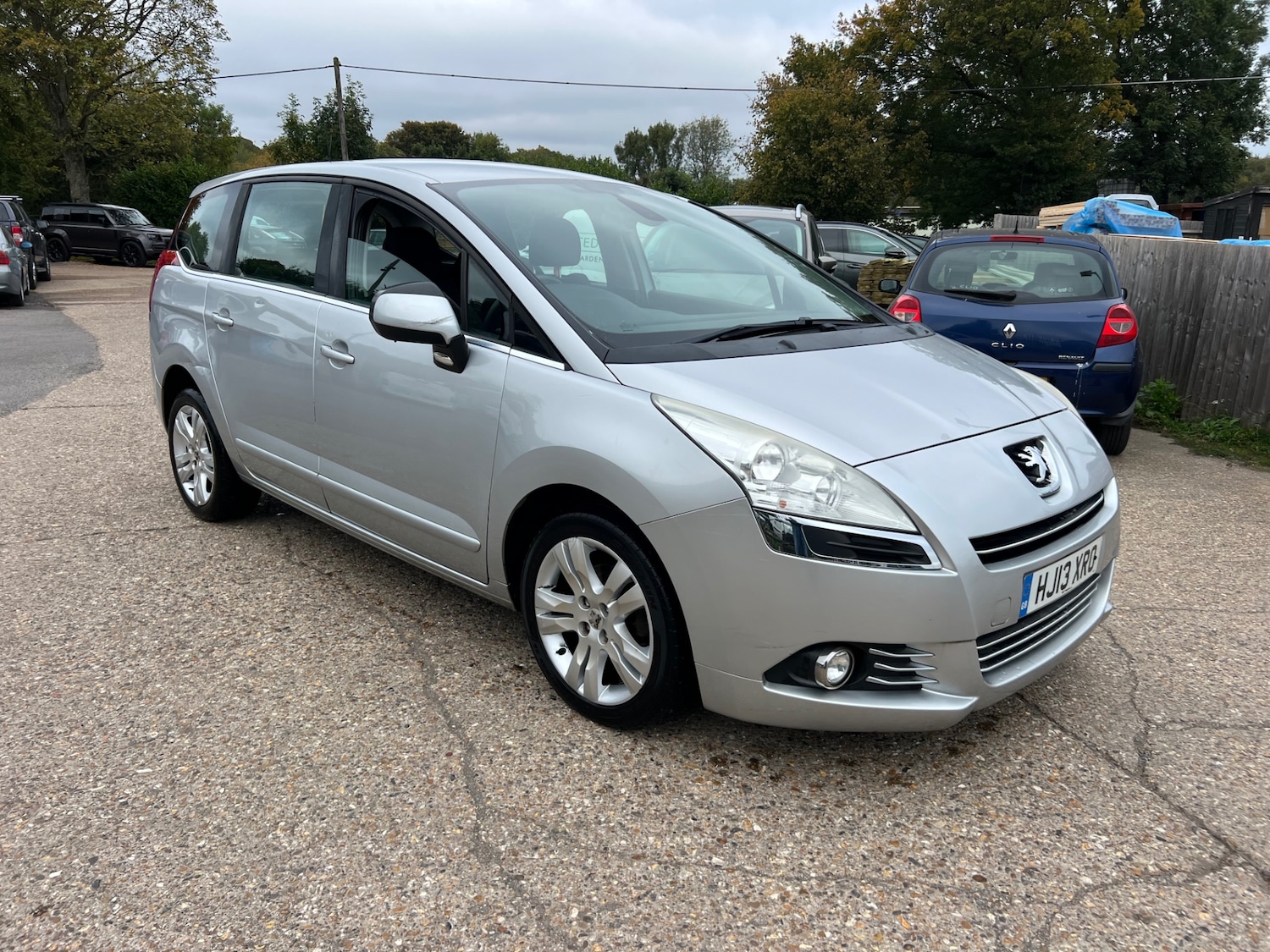 Used Peugeot 5008 2013 for sale - 76236248: Photo 1