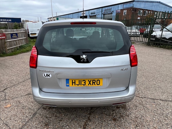 Used Peugeot 5008 2013 for sale - 76236248: Photo 6