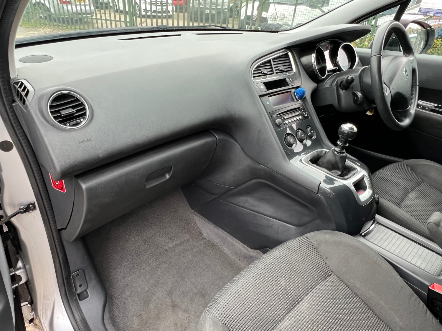 Used Peugeot 5008 2013 for sale - 76236248: Photo 9