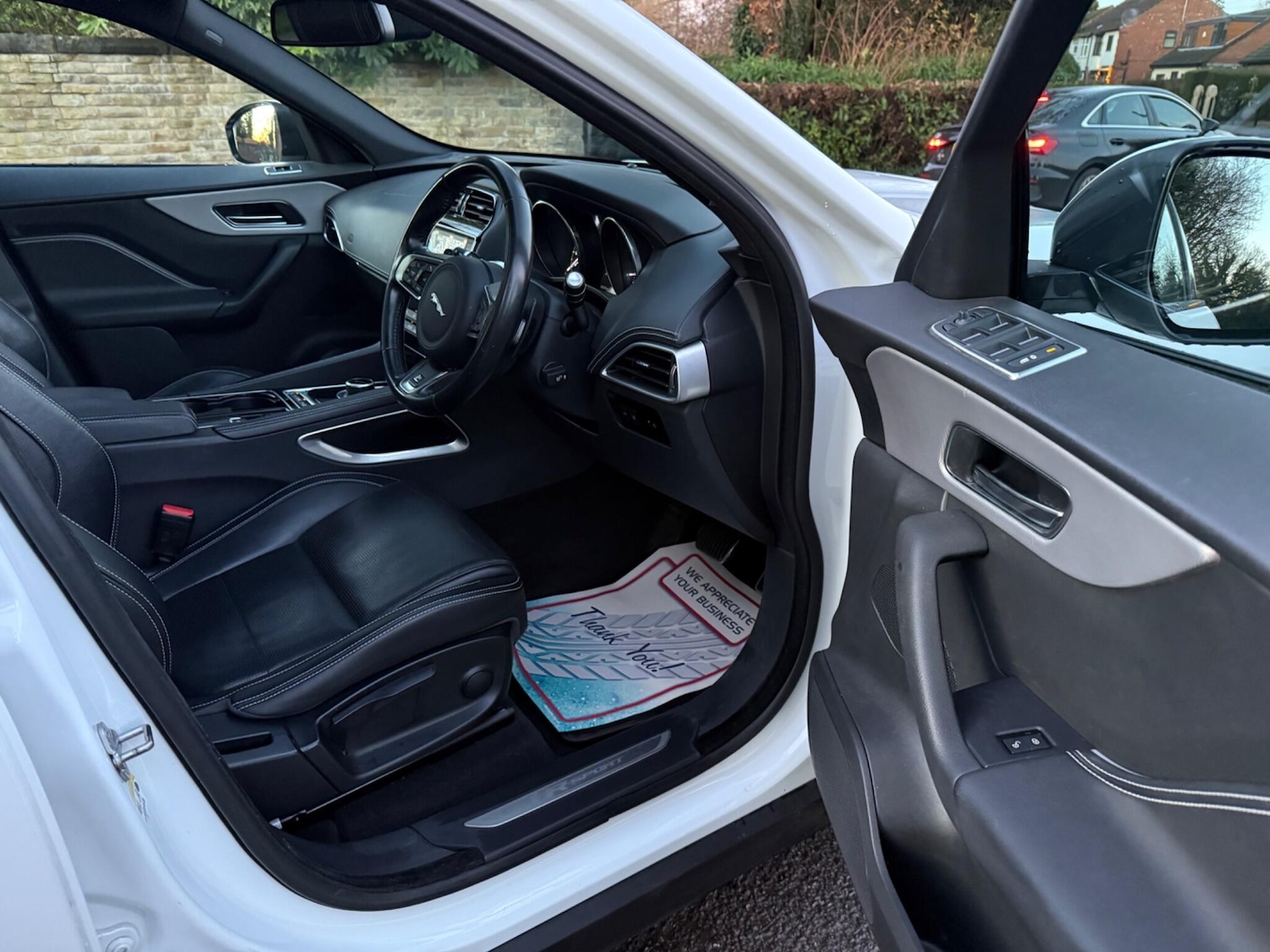 Used Jaguar F-Pace 2017 for sale - 77016503: Photo 11