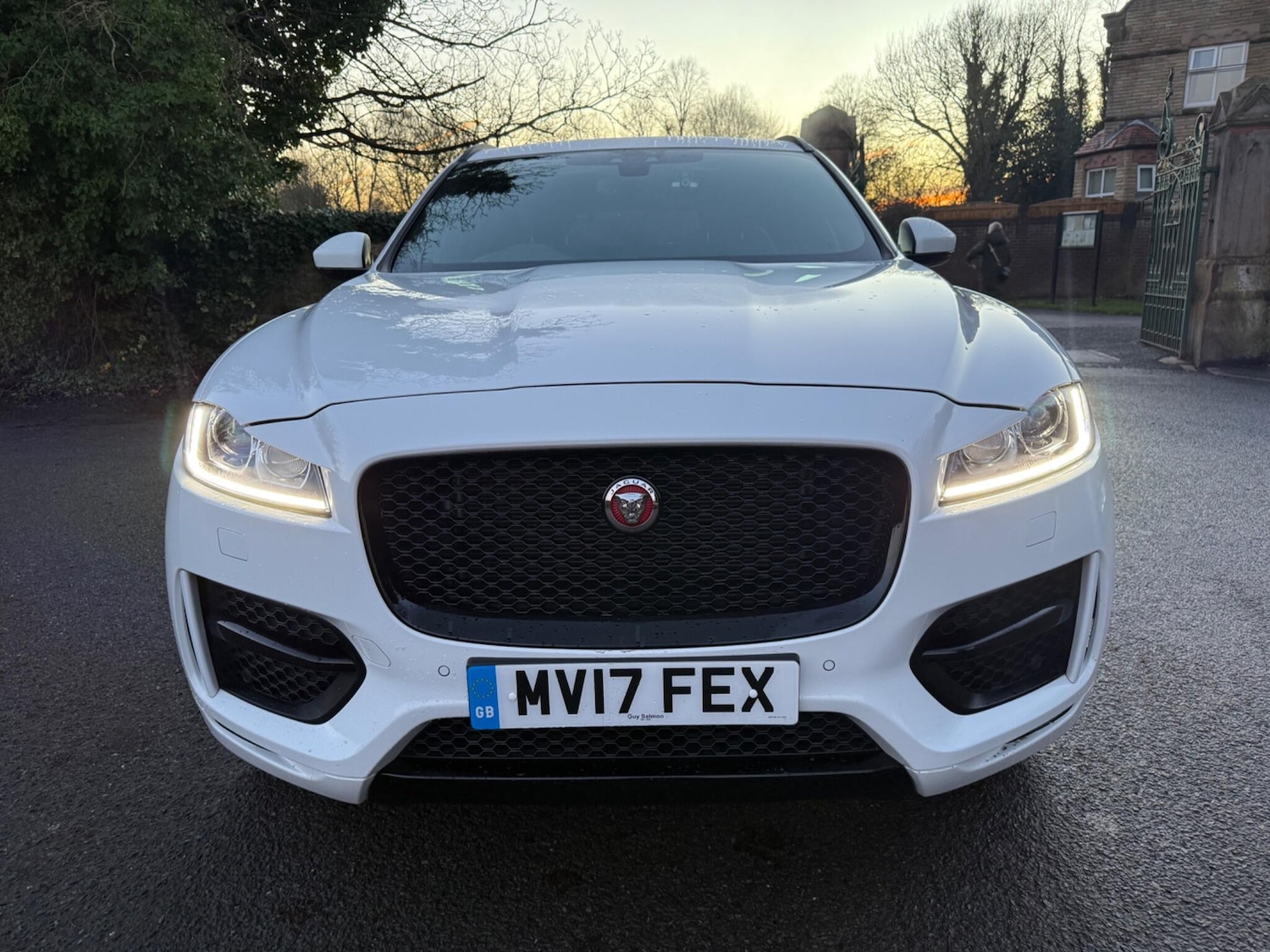 Used Jaguar F-Pace 2017 for sale - 77016503: Photo 2