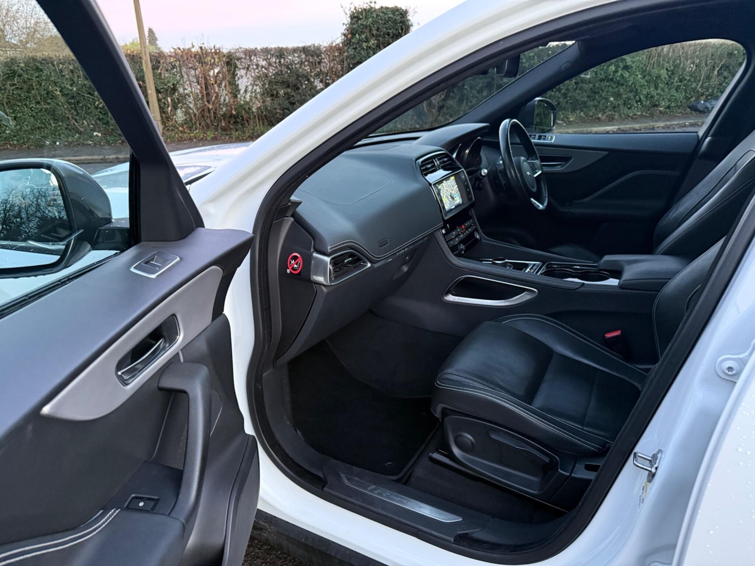 Used Jaguar F-Pace 2017 for sale - 77016503: Photo 31