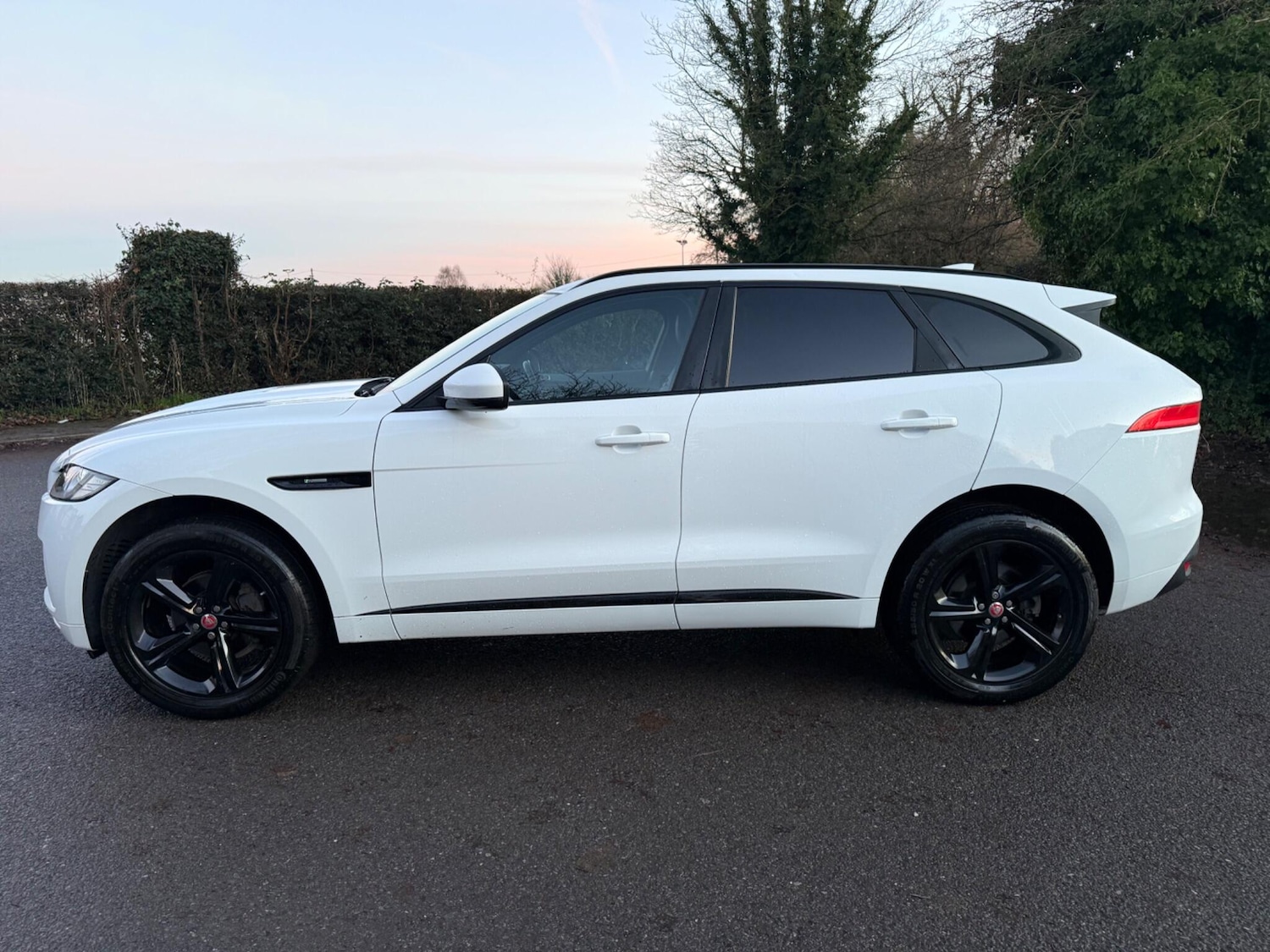 Used Jaguar F-Pace 2017 for sale - 77016503: Photo 5