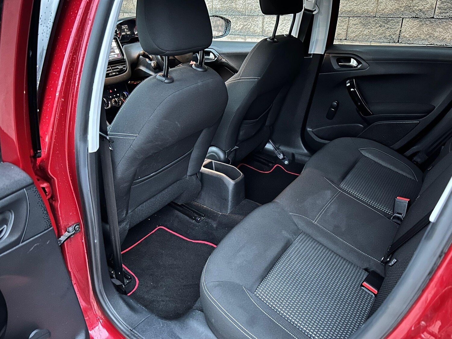 Used Peugeot 208 2016 for sale - 77478645: Photo 15