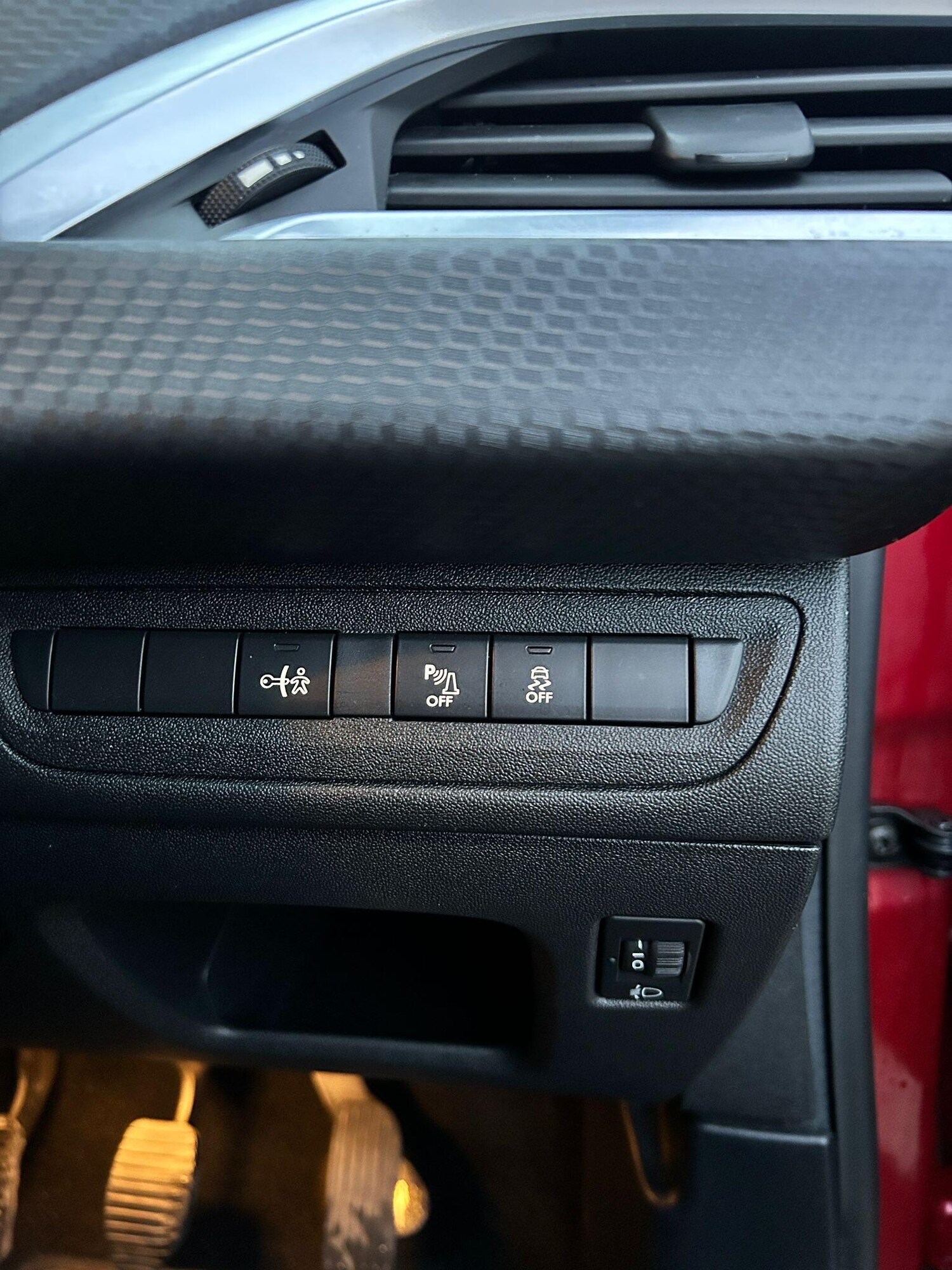 Used Peugeot 208 2016 for sale - 77478645: Photo 16