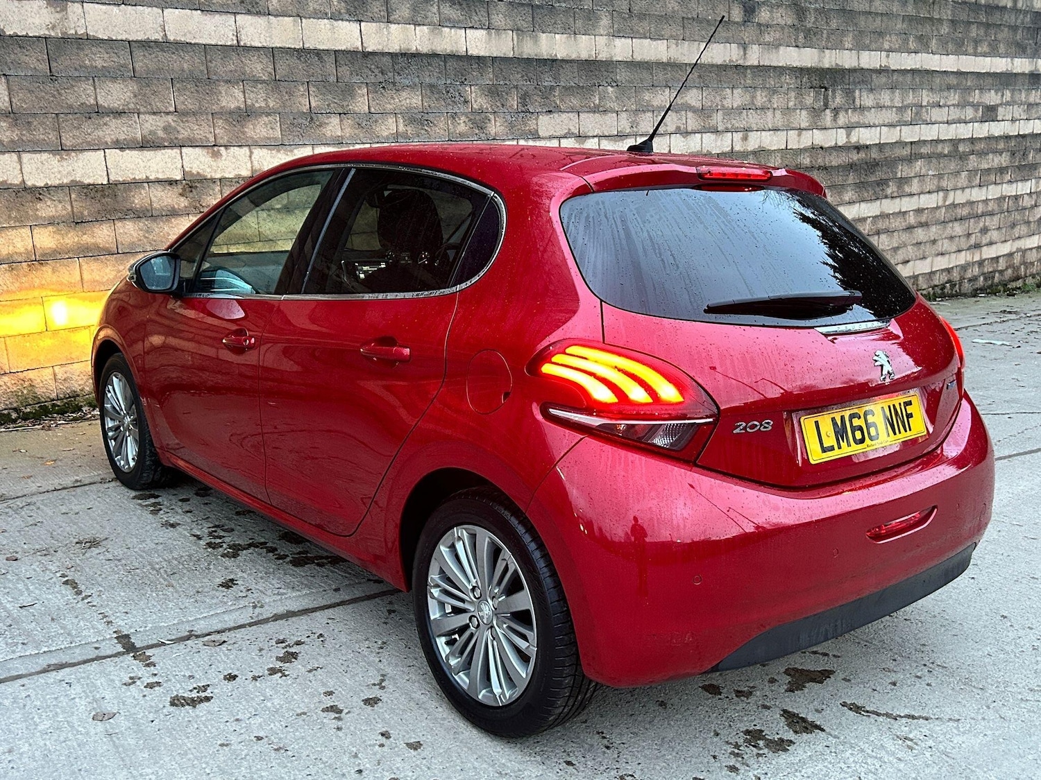 Used Peugeot 208 2016 for sale - 77478645: Photo 4