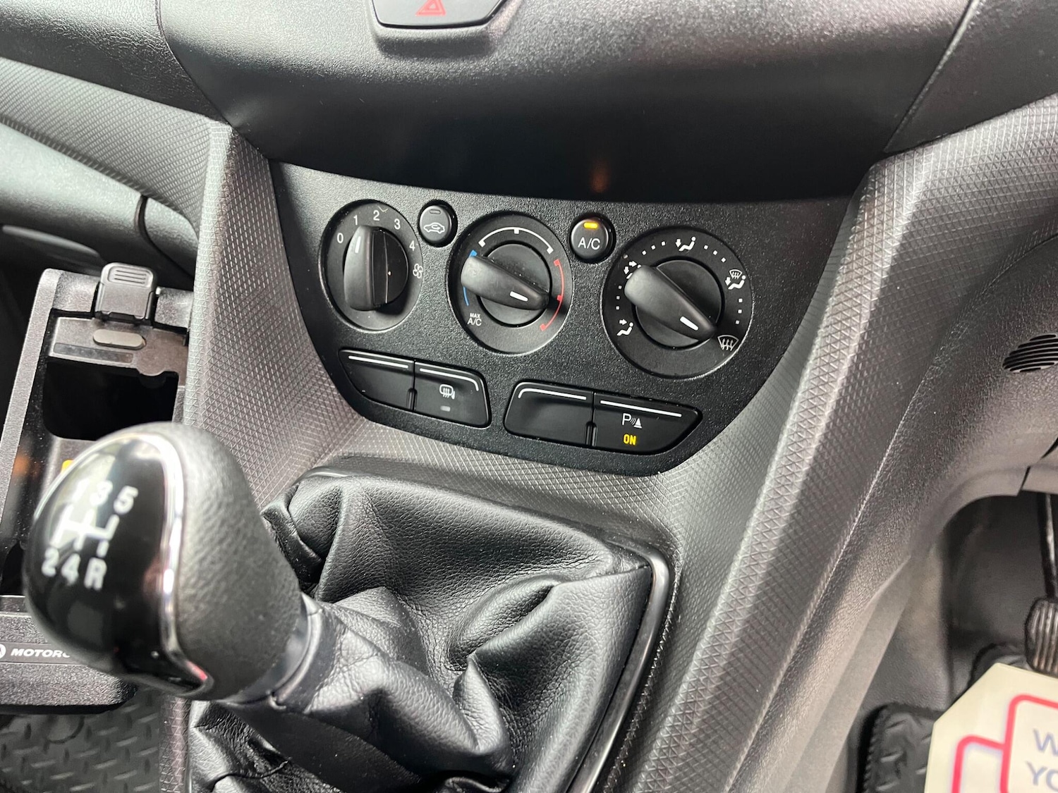 Used Ford Transit Connect 2018 for sale - 77625556: Photo 18