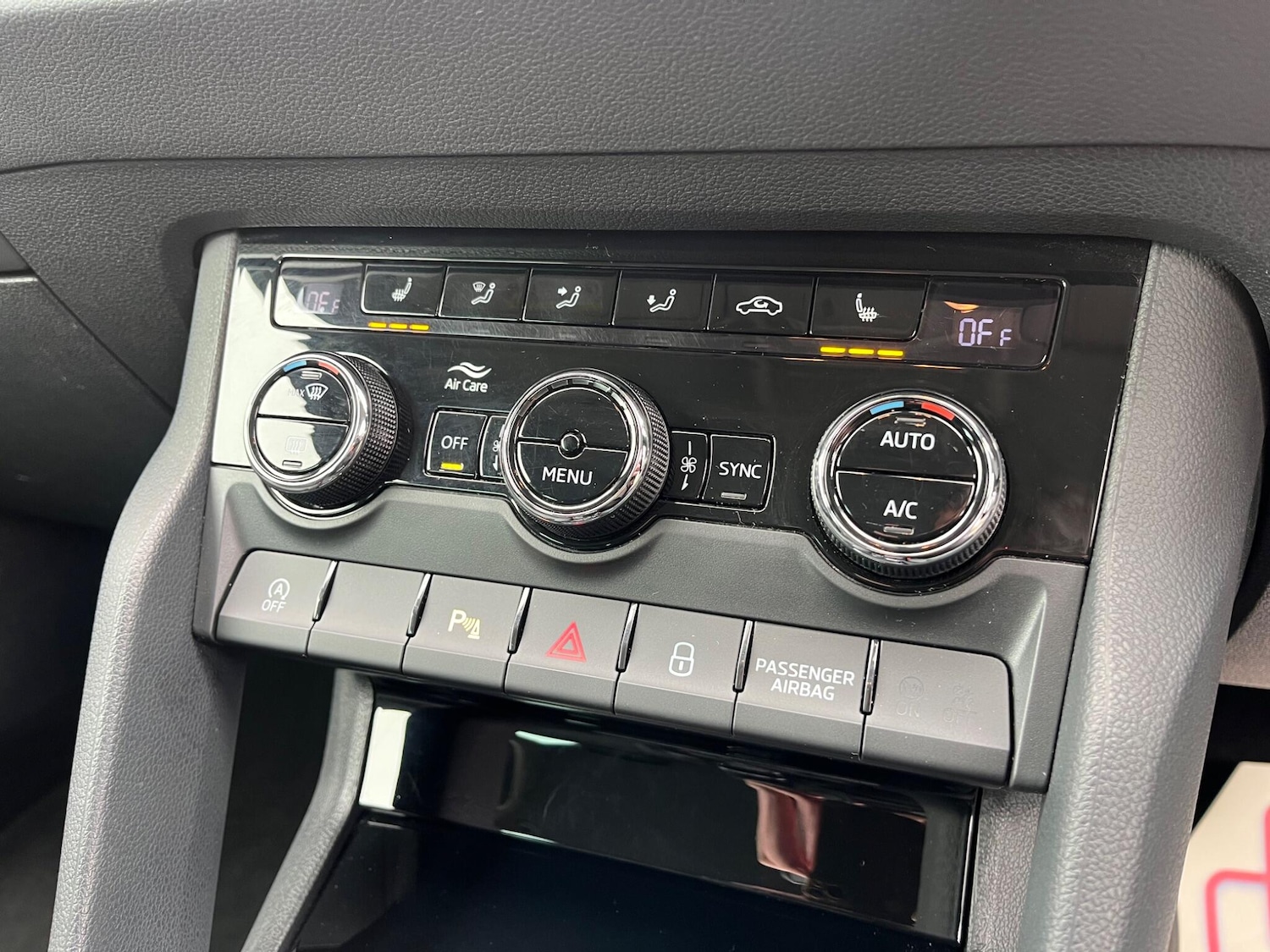 Used Skoda Karoq 2020 for sale - 78127721: Photo 17