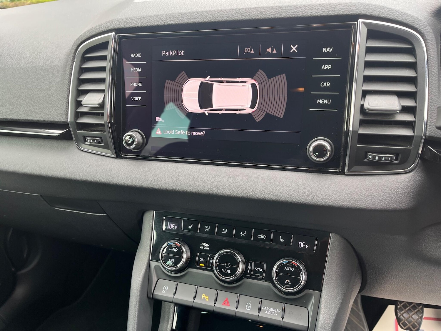 Used Skoda Karoq 2020 for sale - 78127721: Photo 25