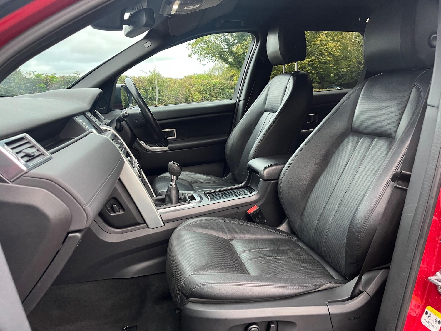 Used Land Rover Discovery Sport 2015 for sale - 76995272: Photo 32