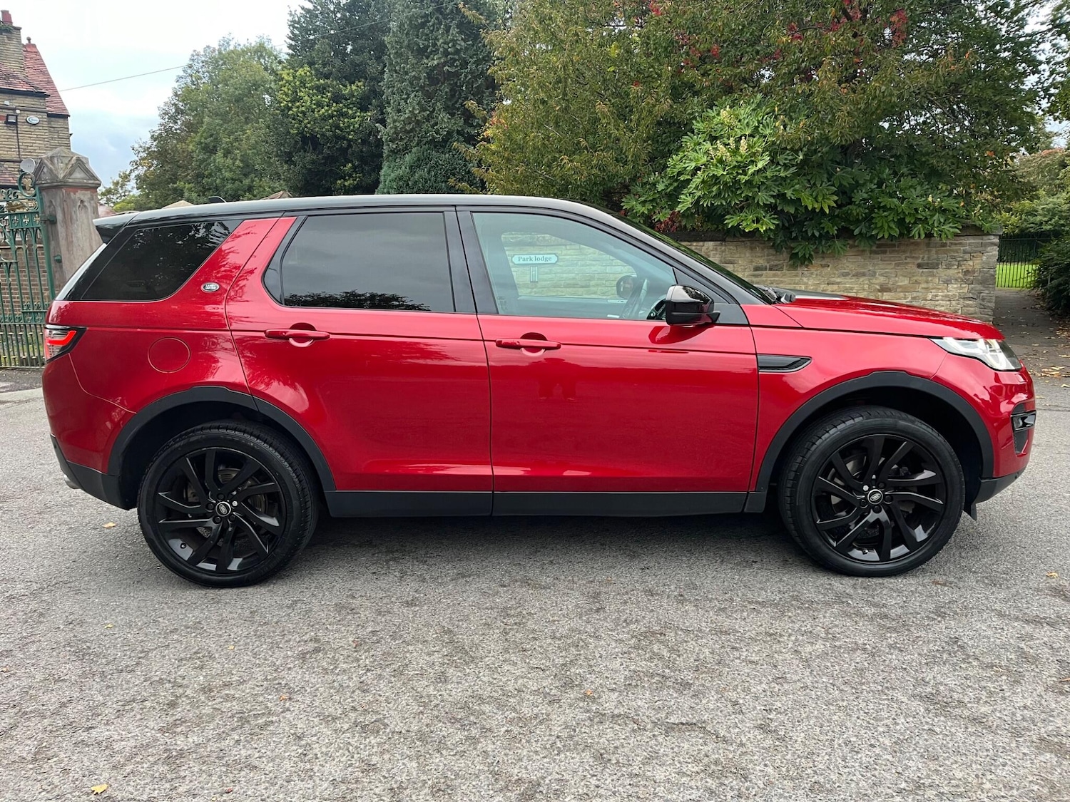 Used Land Rover Discovery Sport 2015 for sale - 76995272: Photo 7